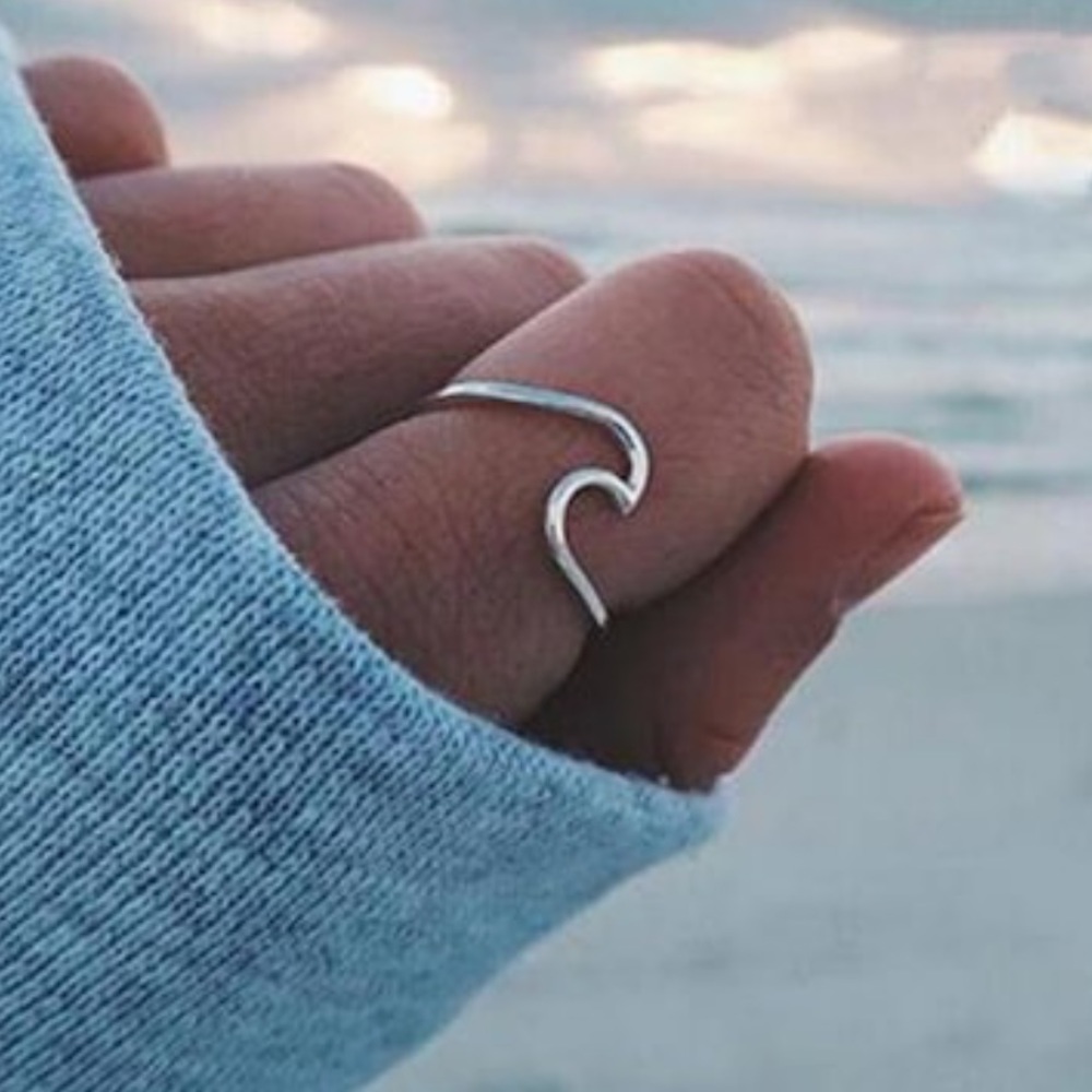 Wave ring- silver